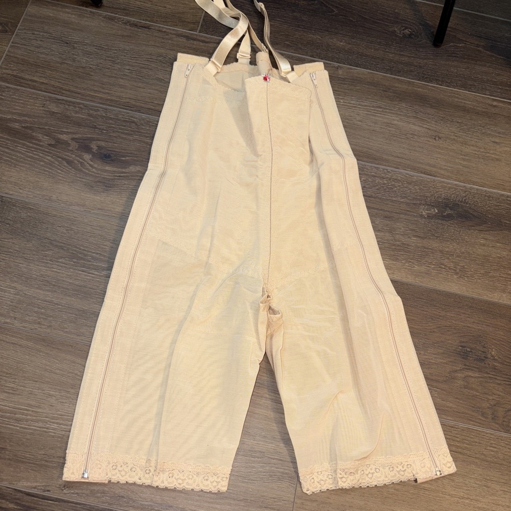 Design Veronique 853 Post Surgical Compression Garment XXL  Side Zip Nude Beige